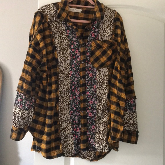 Free People Tops - Free people print clash plaid button down